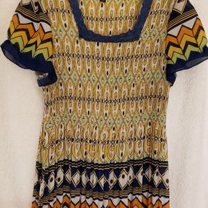 Multi colored short sleeve top